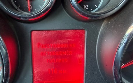 Opel Astra J, 2013 год, 800 000 рублей, 3 фотография