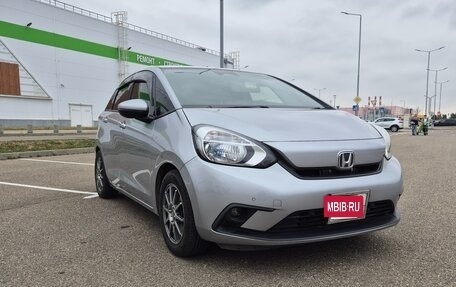Honda Fit, 2020 год, 1 180 000 рублей, 2 фотография