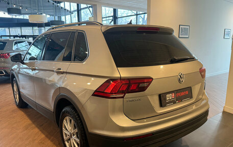 Volkswagen Tiguan II, 2016 год, 1 870 000 рублей, 6 фотография