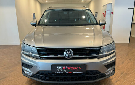 Volkswagen Tiguan II, 2016 год, 1 870 000 рублей, 2 фотография