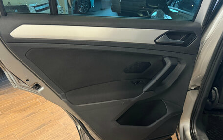 Volkswagen Tiguan II, 2016 год, 1 870 000 рублей, 12 фотография