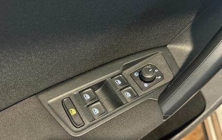 Volkswagen Tiguan II, 2016 год, 1 870 000 рублей, 13 фотография