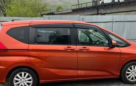 Honda Freed II, 2021 год, 1 750 000 рублей, 4 фотография