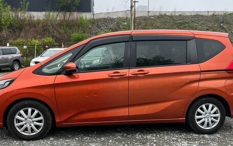 Honda Freed II, 2021 год, 1 750 000 рублей, 5 фотография