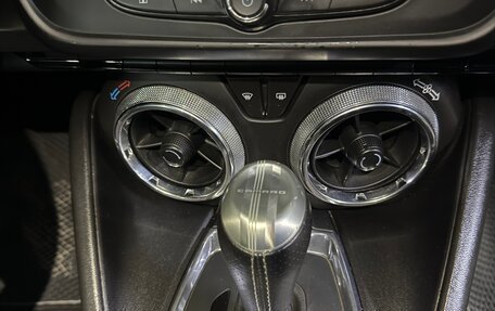 Chevrolet Camaro VI, 2016 год, 2 700 000 рублей, 6 фотография