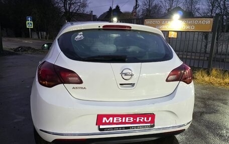 Opel Astra J, 2014 год, 790 000 рублей, 2 фотография