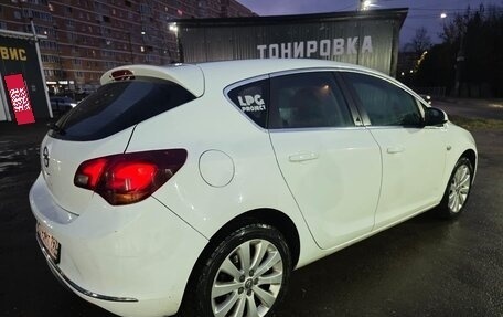 Opel Astra J, 2014 год, 790 000 рублей, 4 фотография