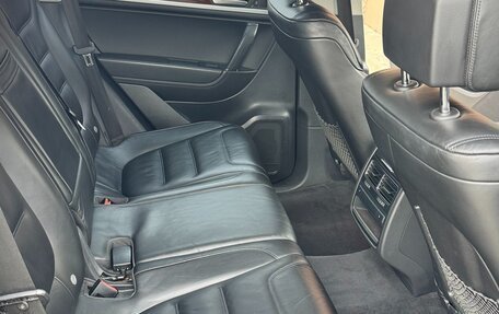 Volkswagen Touareg III, 2012 год, 1 700 000 рублей, 10 фотография