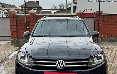 Volkswagen Touareg III, 2012 год, 1 700 000 рублей, 2 фотография