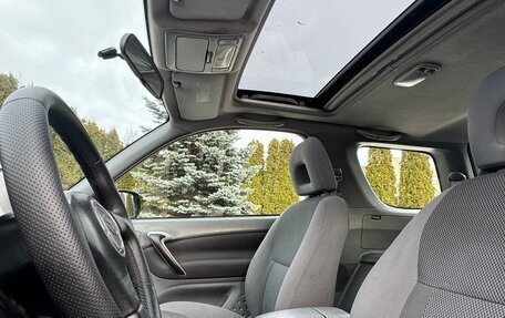 Toyota RAV4, 2001 год, 1 600 000 рублей, 19 фотография