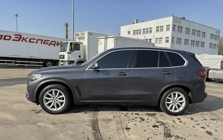 BMW X5, 2019 год, 5 700 000 рублей, 4 фотография