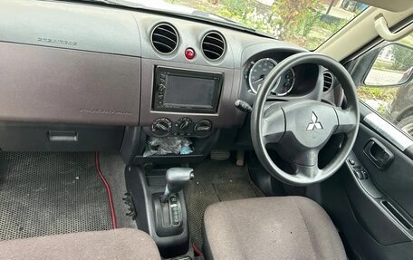 Mitsubishi Pajero Mini II, 2010 год, 640 000 рублей, 3 фотография