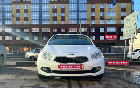 KIA cee'd III, 2014 год, 870 000 рублей, 2 фотография