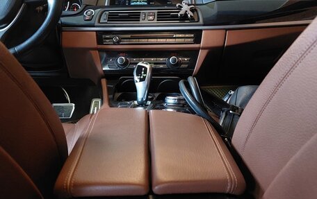 BMW 5 серия, 2016 год, 2 600 000 рублей, 9 фотография