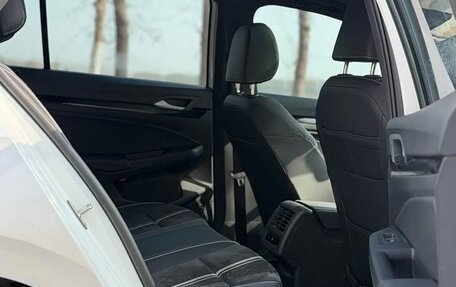 Volkswagen Golf VIII, 2023 год, 1 986 000 рублей, 10 фотография