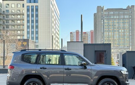 Toyota Land Cruiser, 2022 год, 13 500 000 рублей, 4 фотография