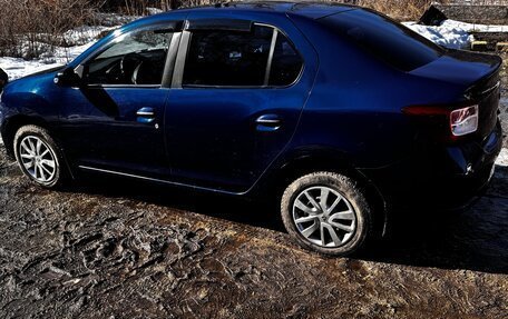 Renault Logan II, 2015 год, 720 000 рублей, 4 фотография