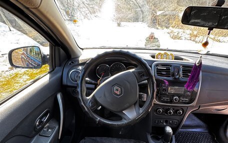 Renault Logan II, 2015 год, 720 000 рублей, 8 фотография