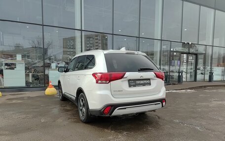 Mitsubishi Outlander III рестайлинг 3, 2021 год, 2 704 000 рублей, 8 фотография