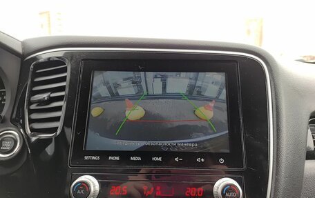 Mitsubishi Outlander III рестайлинг 3, 2021 год, 2 704 000 рублей, 28 фотография