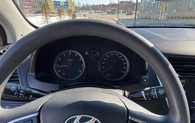 Hyundai Solaris II рестайлинг, 2015 год, 1 170 000 рублей, 1 фотография
