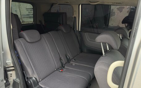 Nissan Serena III, 2005 год, 1 150 000 рублей, 11 фотография