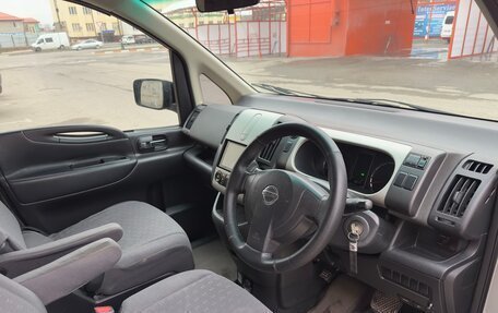 Nissan Serena III, 2005 год, 1 150 000 рублей, 7 фотография