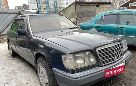 Mercedes-Benz E-Класс, 1993 год, 330 000 рублей, 4 фотография