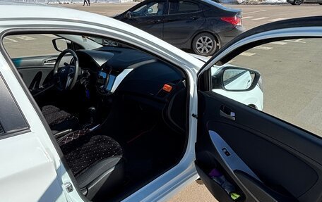 Hyundai Solaris II рестайлинг, 2015 год, 1 170 000 рублей, 10 фотография