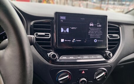 Hyundai Solaris II рестайлинг, 2021 год, 1 670 000 рублей, 5 фотография