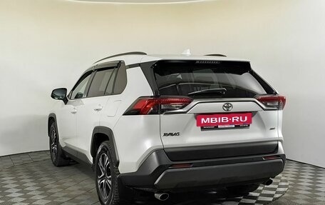 Toyota RAV4, 2021 год, 3 200 000 рублей, 6 фотография