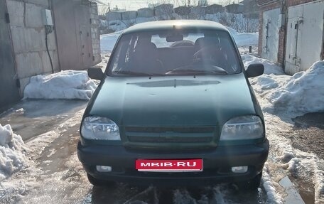 Chevrolet Niva I рестайлинг, 2004 год, 169 000 рублей, 1 фотография