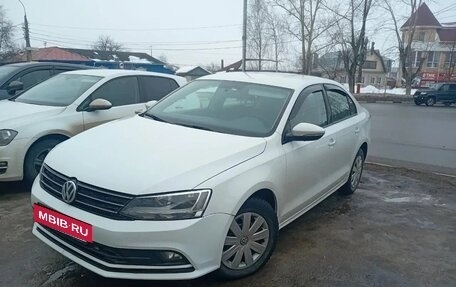Volkswagen Jetta VI, 2016 год, 1 050 000 рублей, 2 фотография