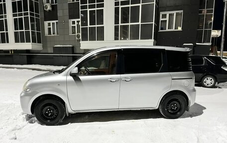 Toyota Sienta I, 2005 год, 800 000 рублей, 12 фотография
