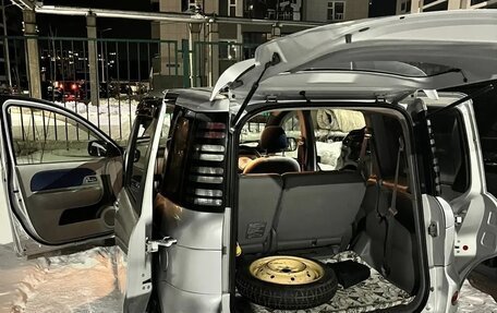 Toyota Sienta I, 2005 год, 800 000 рублей, 11 фотография