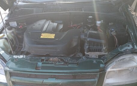 Chevrolet Niva I рестайлинг, 2004 год, 169 000 рублей, 12 фотография