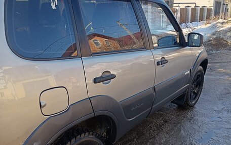 Chevrolet Niva I рестайлинг, 2014 год, 570 000 рублей, 9 фотография