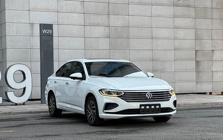 Volkswagen Lavida, 2023 год, 1 716 000 рублей, 3 фотография