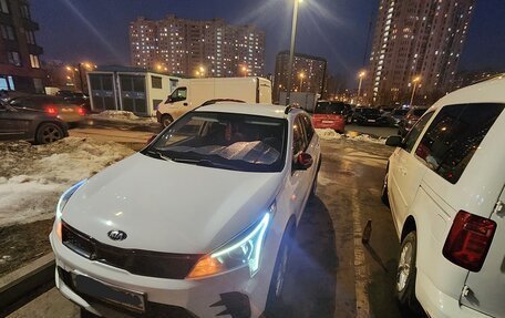 KIA Rio IV, 2021 год, 1 730 000 рублей, 10 фотография