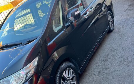 Honda Stepwgn IV, 2015 год, 1 780 000 рублей, 5 фотография