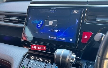 Honda Stepwgn IV, 2015 год, 1 780 000 рублей, 21 фотография