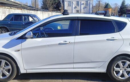Hyundai Solaris II рестайлинг, 2013 год, 755 755 рублей, 3 фотография