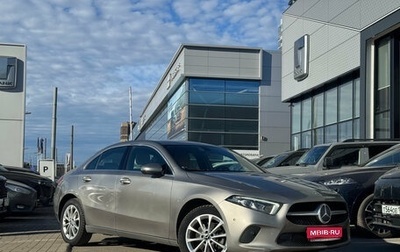 Mercedes-Benz A-Класс, 2019 год, 1 929 000 рублей, 1 фотография