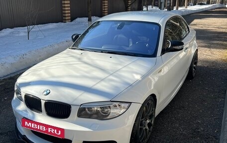 BMW 1 серия, 2011 год, 3 100 000 рублей, 1 фотография