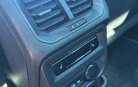 Volkswagen Tiguan II, 2021 год, 3 400 000 рублей, 13 фотография