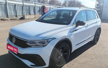 Volkswagen Tiguan II, 2021 год, 3 400 000 рублей, 10 фотография