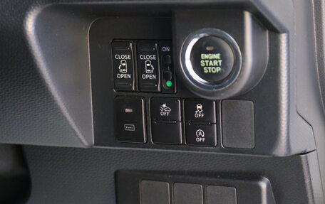 Toyota Tank I, 2017 год, 1 079 000 рублей, 9 фотография