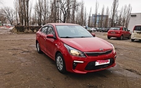 KIA Rio IV, 2017 год, 750 000 рублей, 1 фотография