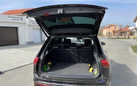 Volkswagen Tiguan II, 2021 год, 3 700 000 рублей, 1 фотография