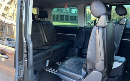 Volkswagen Multivan T6 рестайлинг, 2016 год, 4 000 000 рублей, 15 фотография